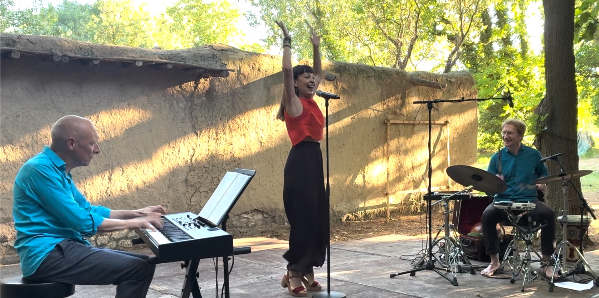 EMMANUELLE BUNEL TRIO avec Stefan Orins et Eric Navet